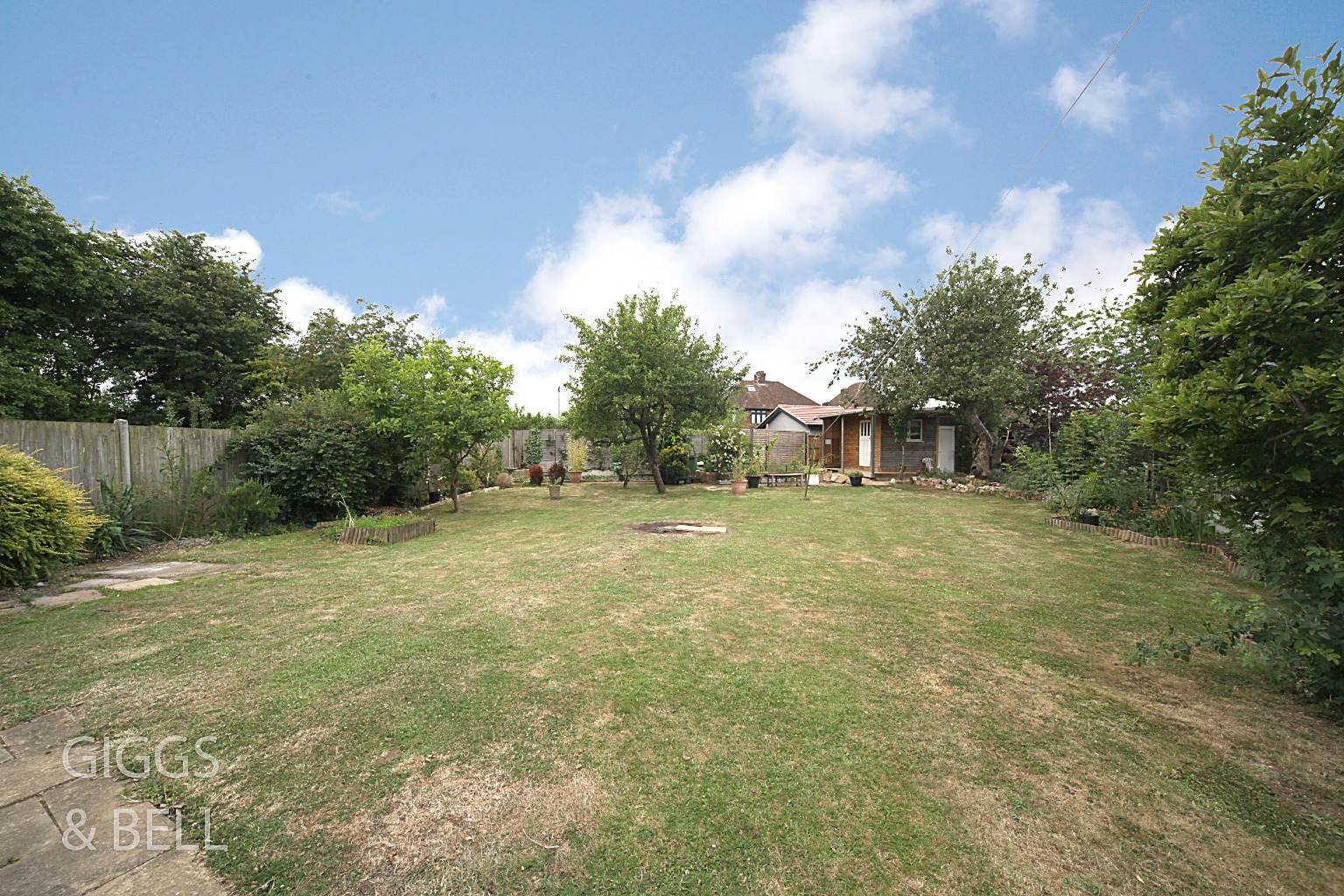 3 bed semi-detached house for sale in Hanswick Close, Luton 17