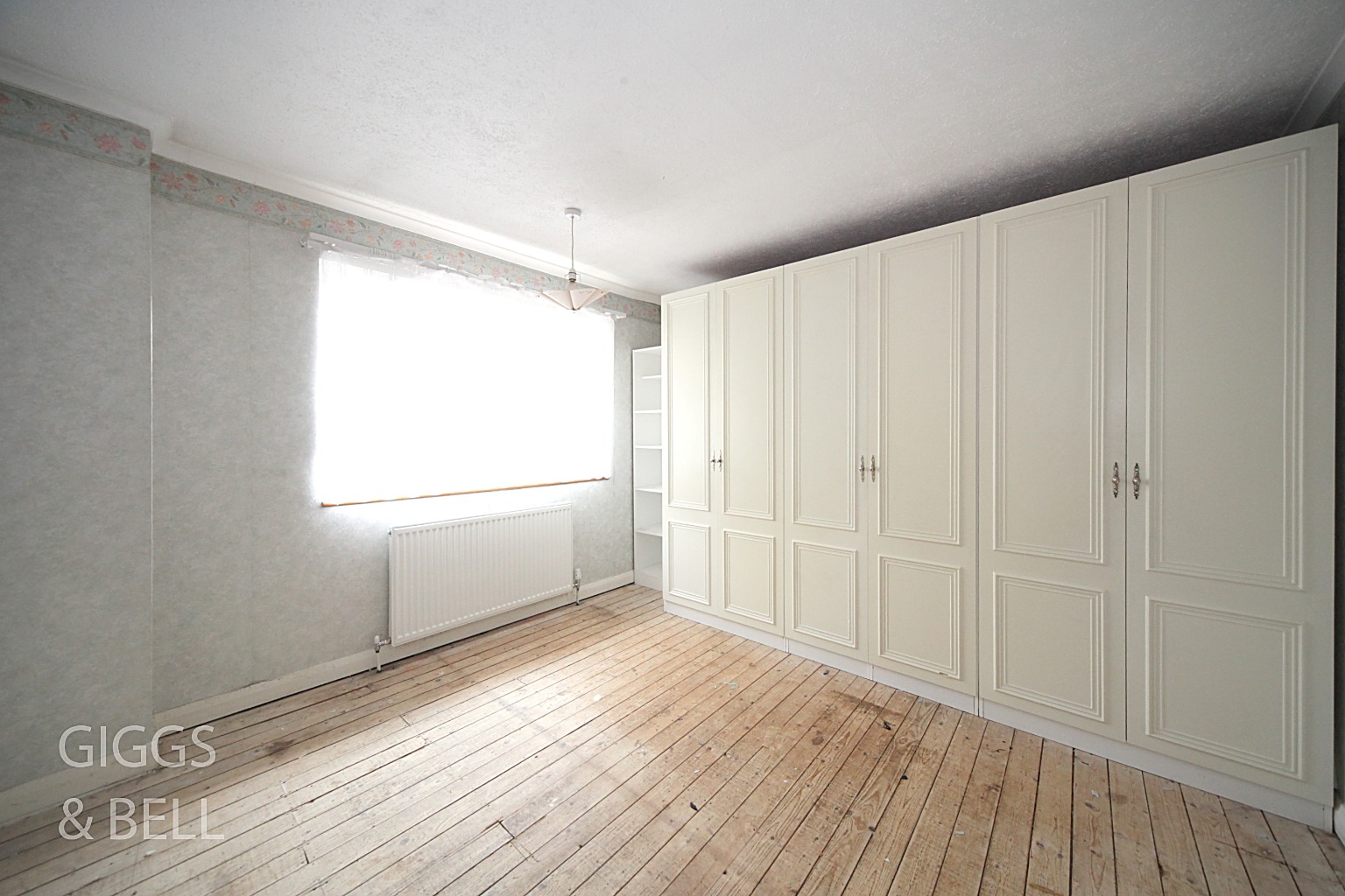 4 bed semi-detached house for sale in Curlew Road, Luton  - Property Image 15