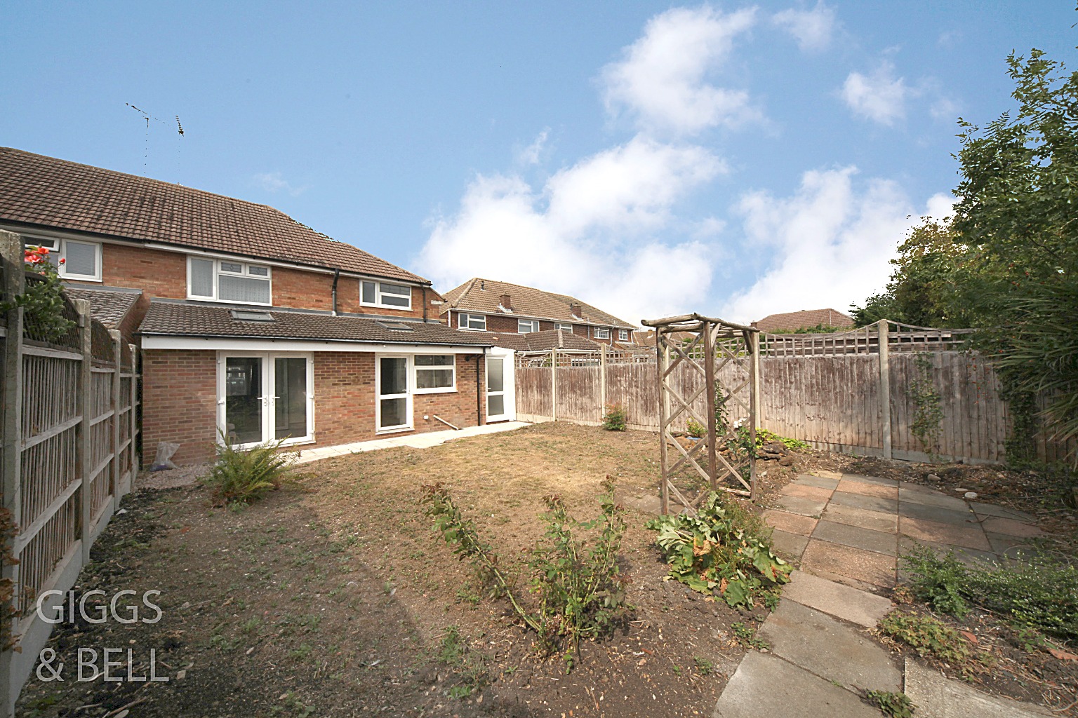 4 bed semi-detached house for sale in Curlew Road, Luton 23