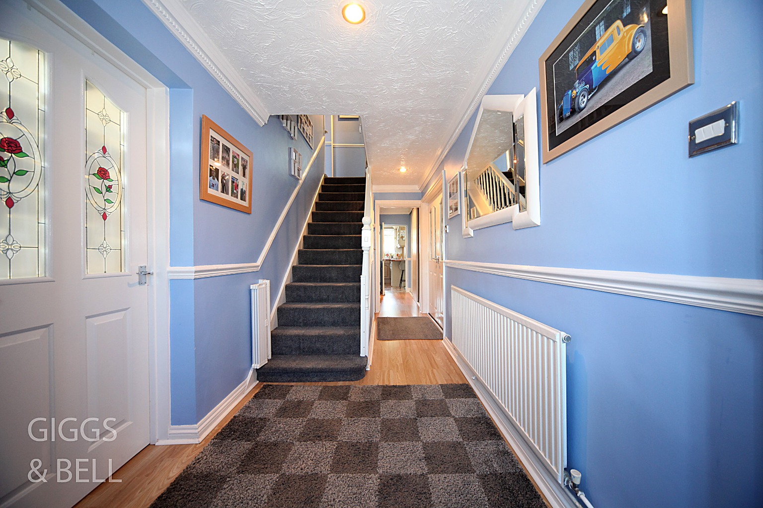 5 bed semi-detached house for sale in Eighth Avenue, Luton  - Property Image 2