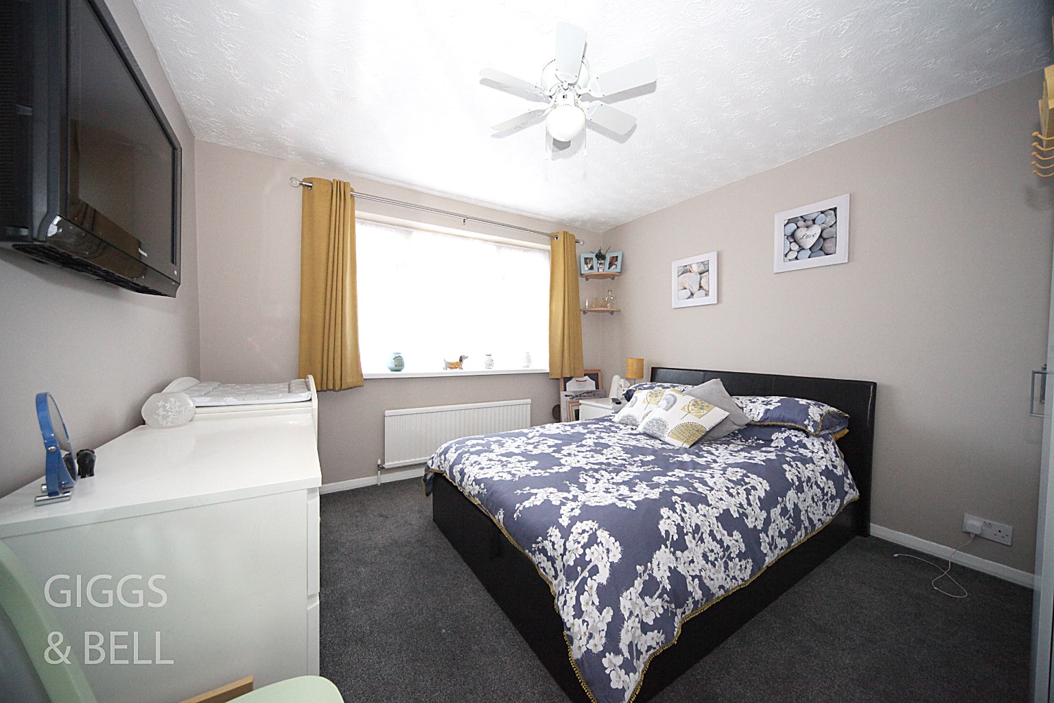 5 bed semi-detached house for sale in Eighth Avenue, Luton 16