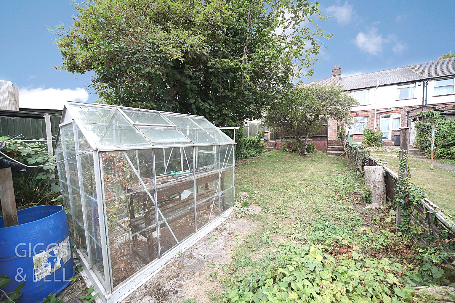 3 bed end of terrace house for sale in Crawley Green Road, Luton 16