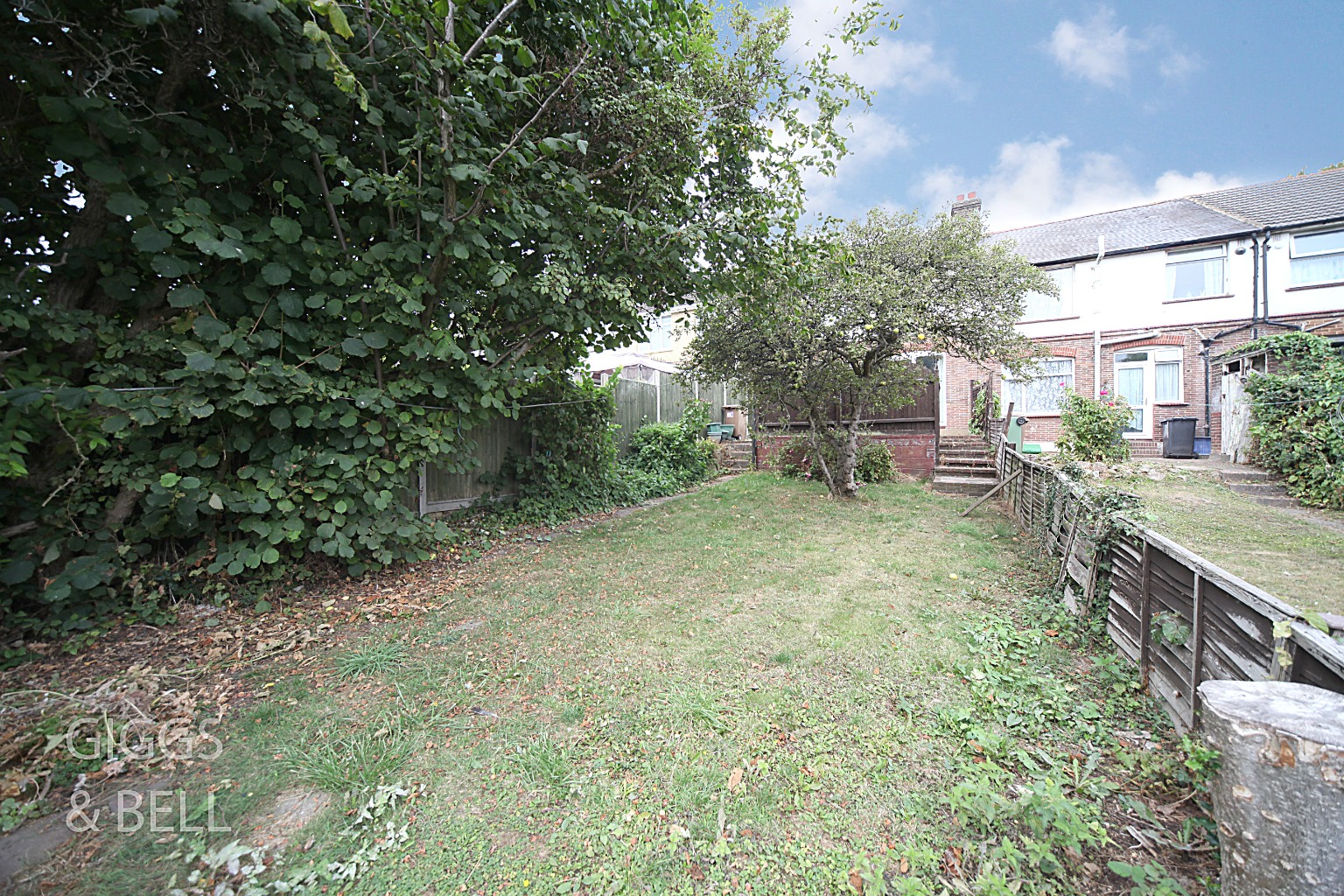 3 bed end of terrace house for sale in Crawley Green Road, Luton 15