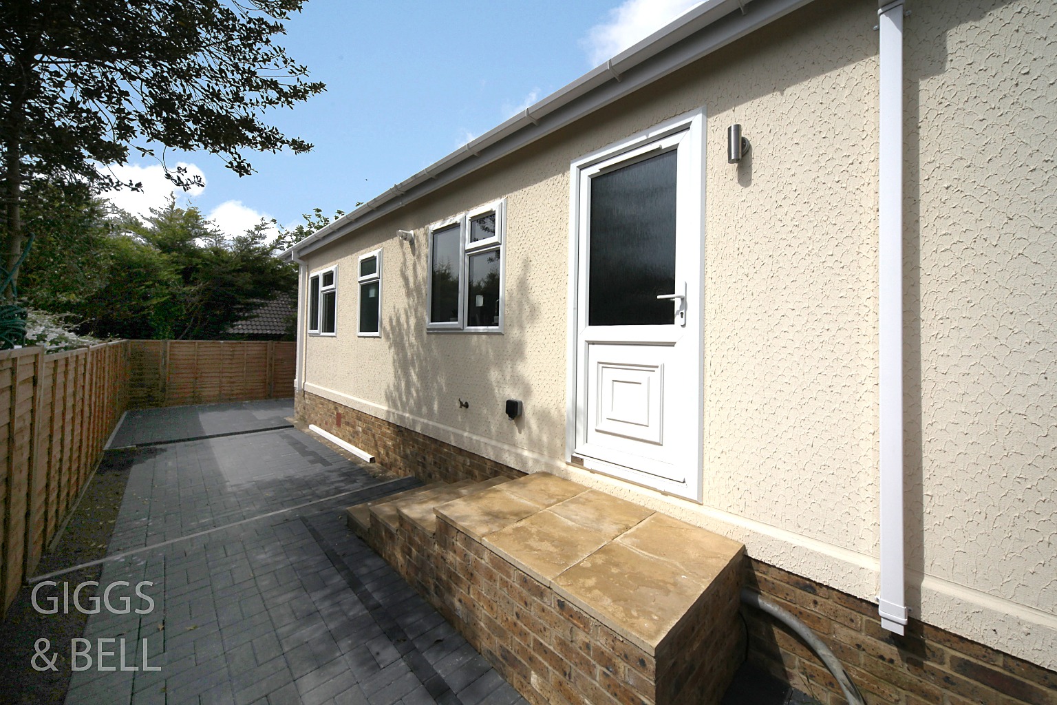 2 bed park home for sale in Bower Heath Lane, Harpenden  - Property Image 21