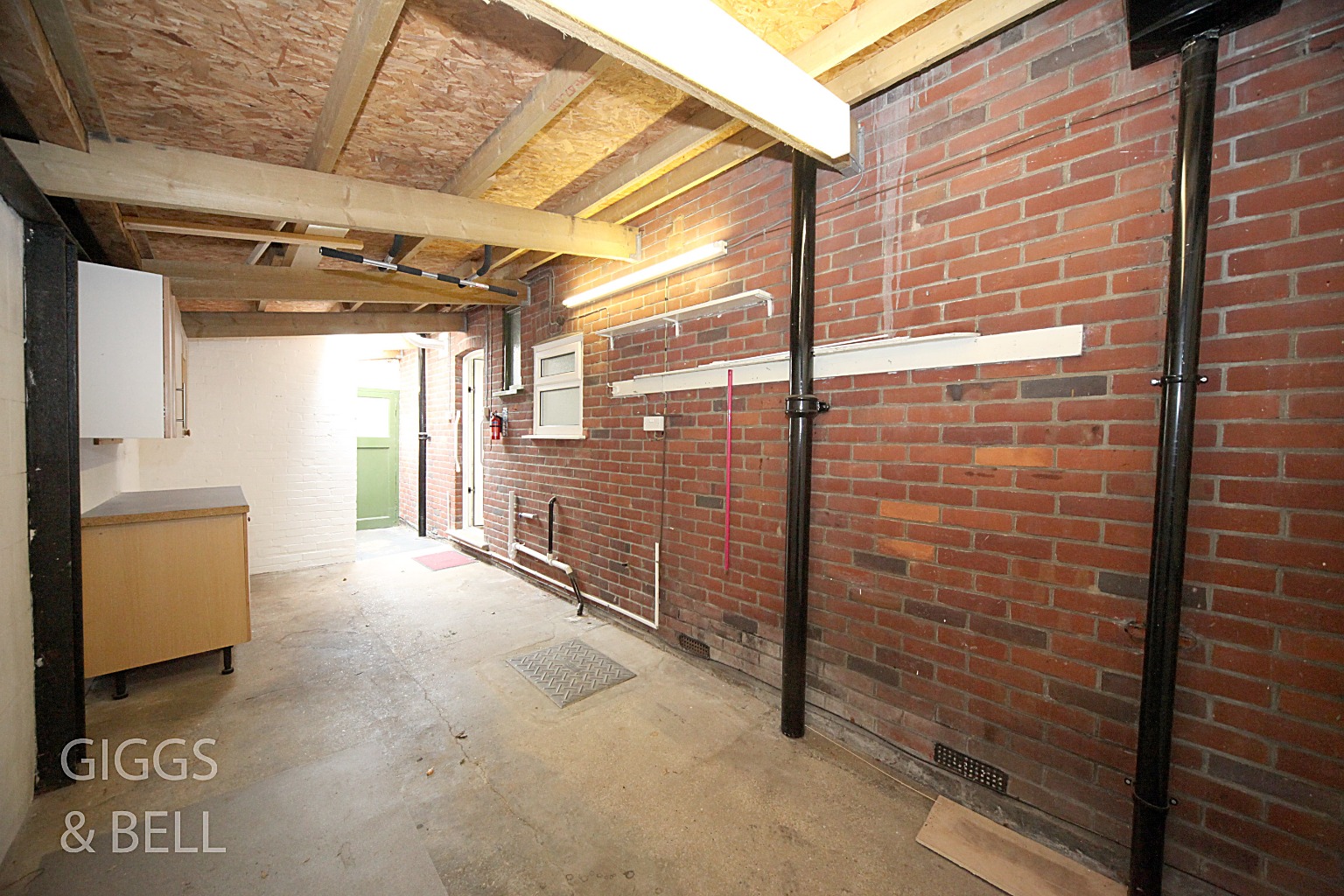 3 bed semi-detached house for sale in West Hill Road, Luton  - Property Image 18