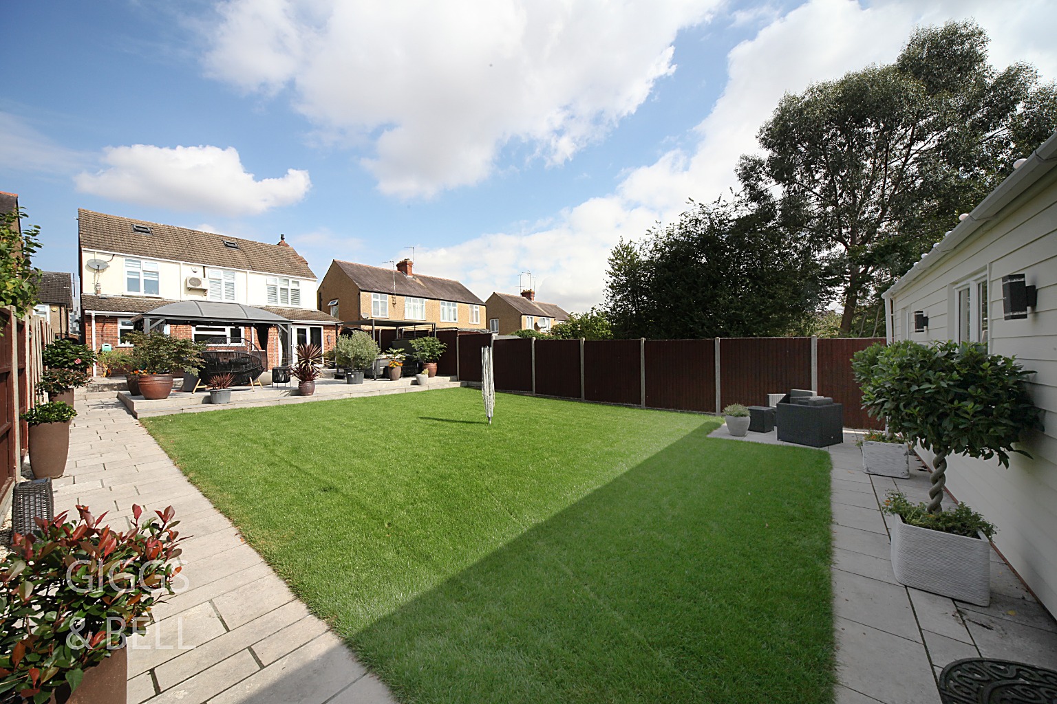 4 bed detached house for sale in Alton Road, Luton 31