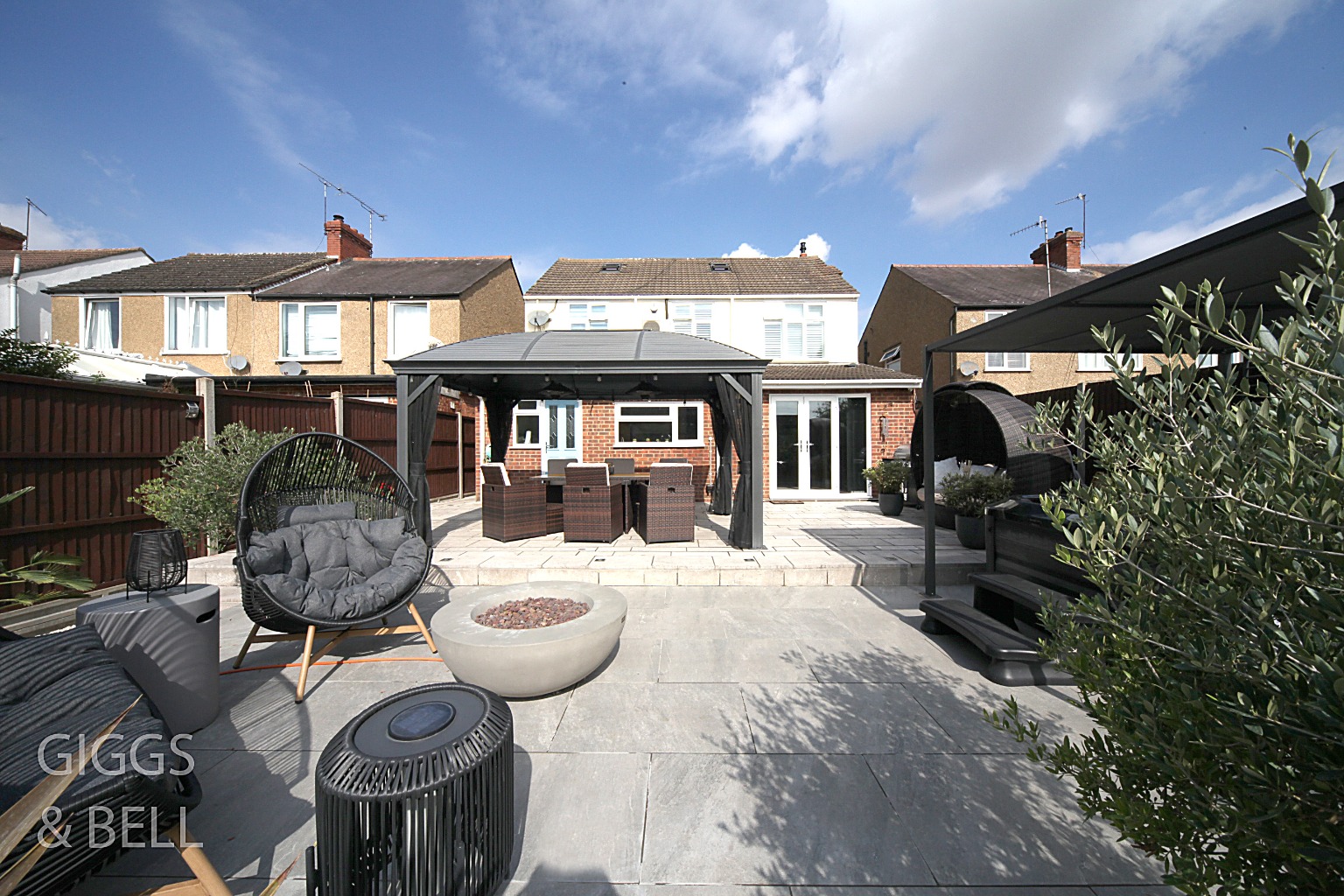 4 bed detached house for sale in Alton Road, Luton 25