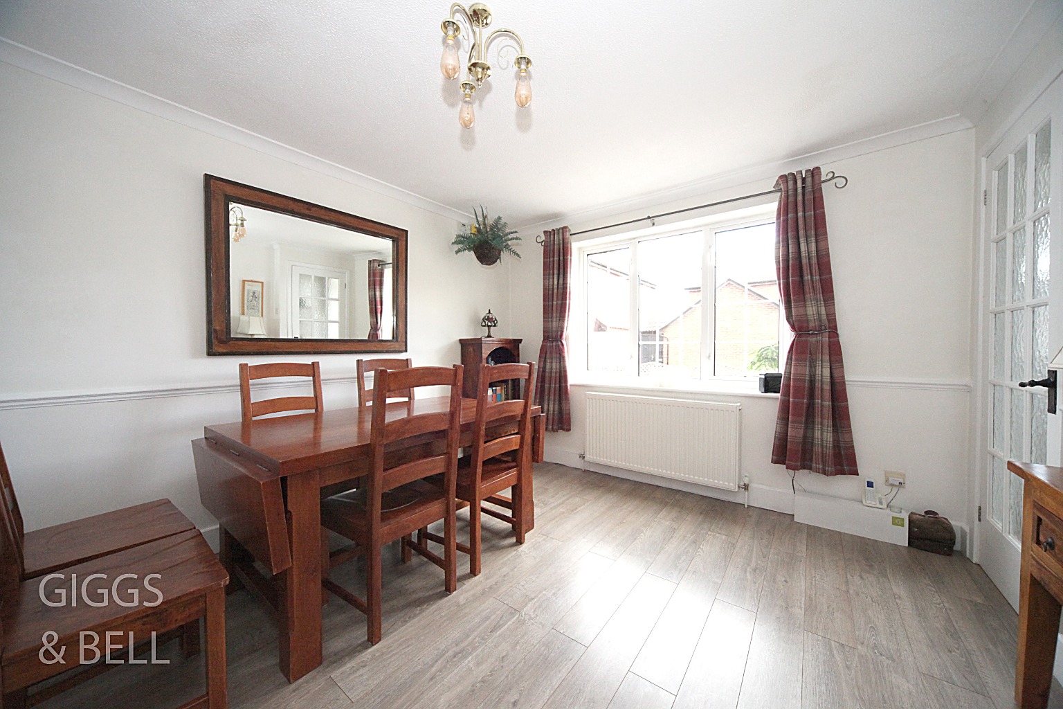 4 bed semi-detached house for sale in Field Fare Green, Luton  - Property Image 6