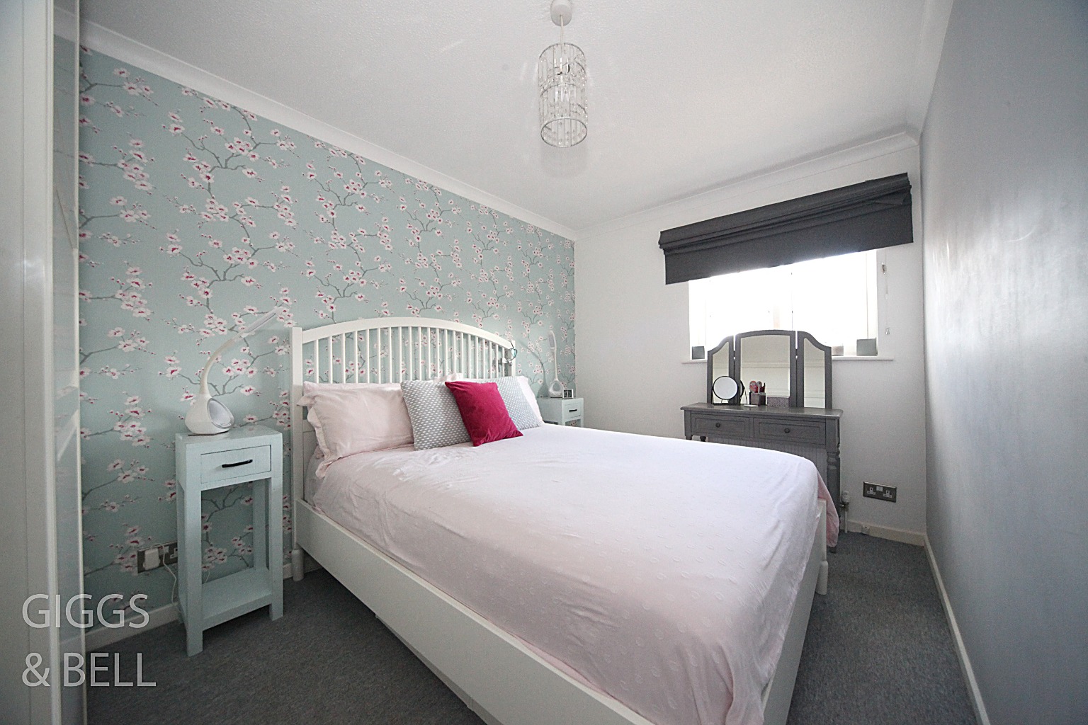 4 bed semi-detached house for sale in Field Fare Green, Luton 10