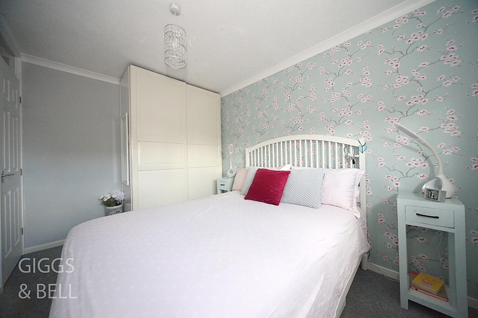 4 bed semi-detached house for sale in Field Fare Green, Luton 11