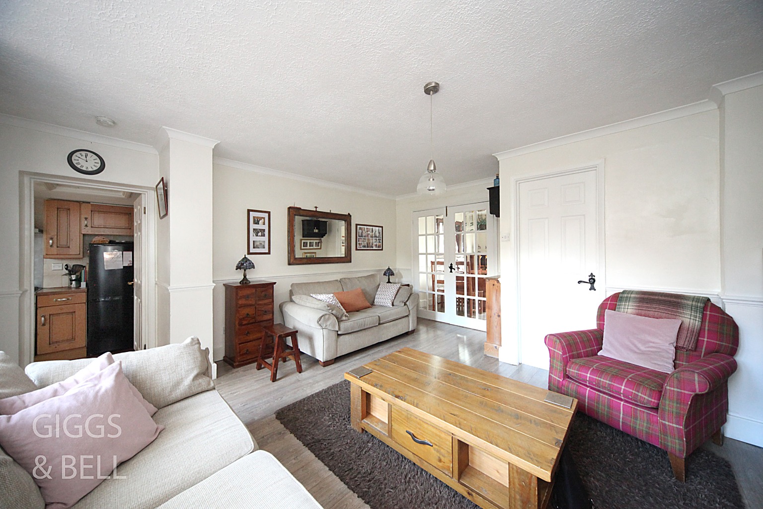 4 bed semi-detached house for sale in Field Fare Green, Luton  - Property Image 5