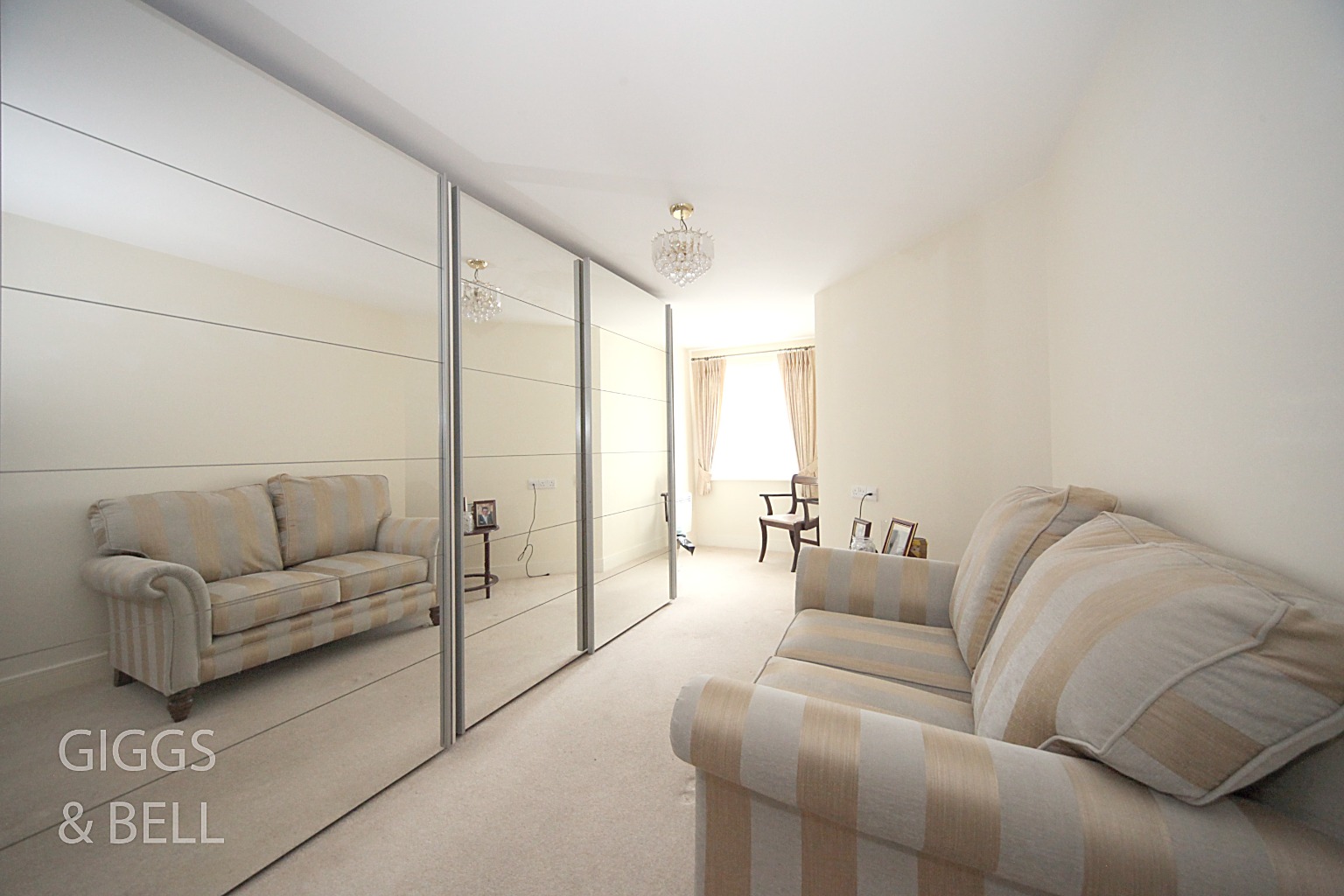 2 bed flat for sale in Cannon Lane, Luton 7