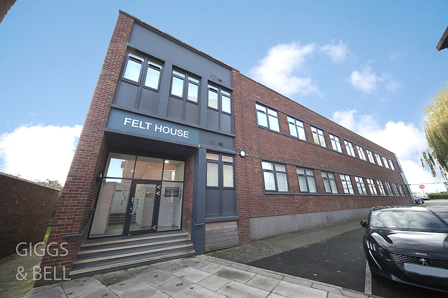 1 bed flat for sale in Laporte Way, Luton  - Property Image 7