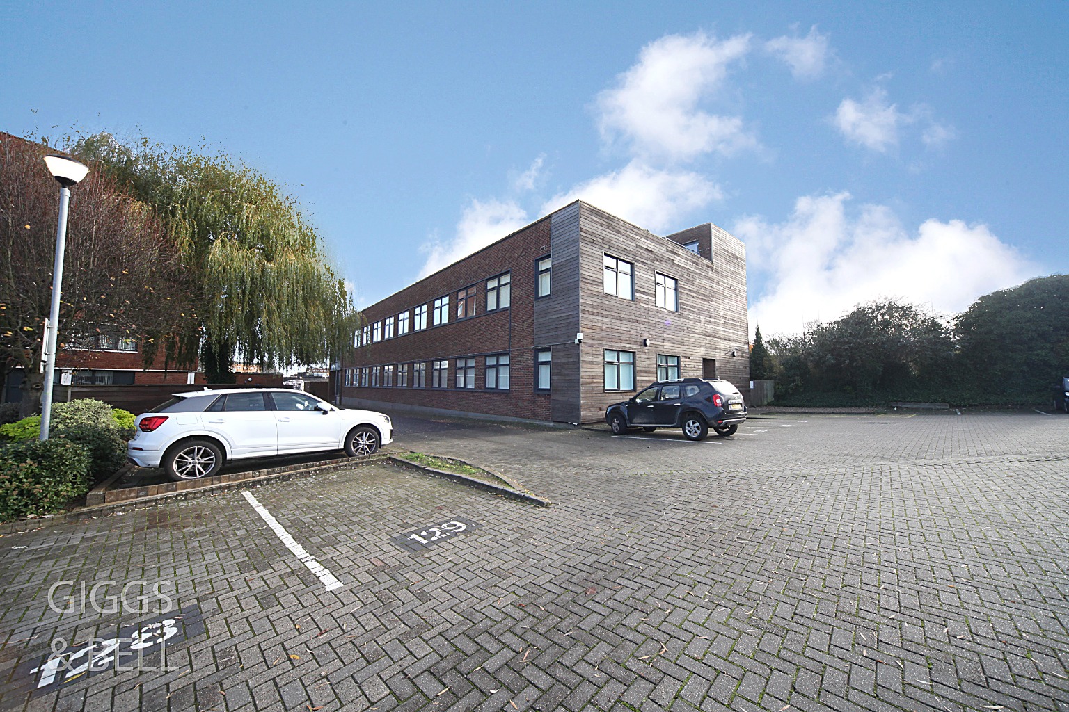 1 bed flat for sale in Laporte Way, Luton  - Property Image 9