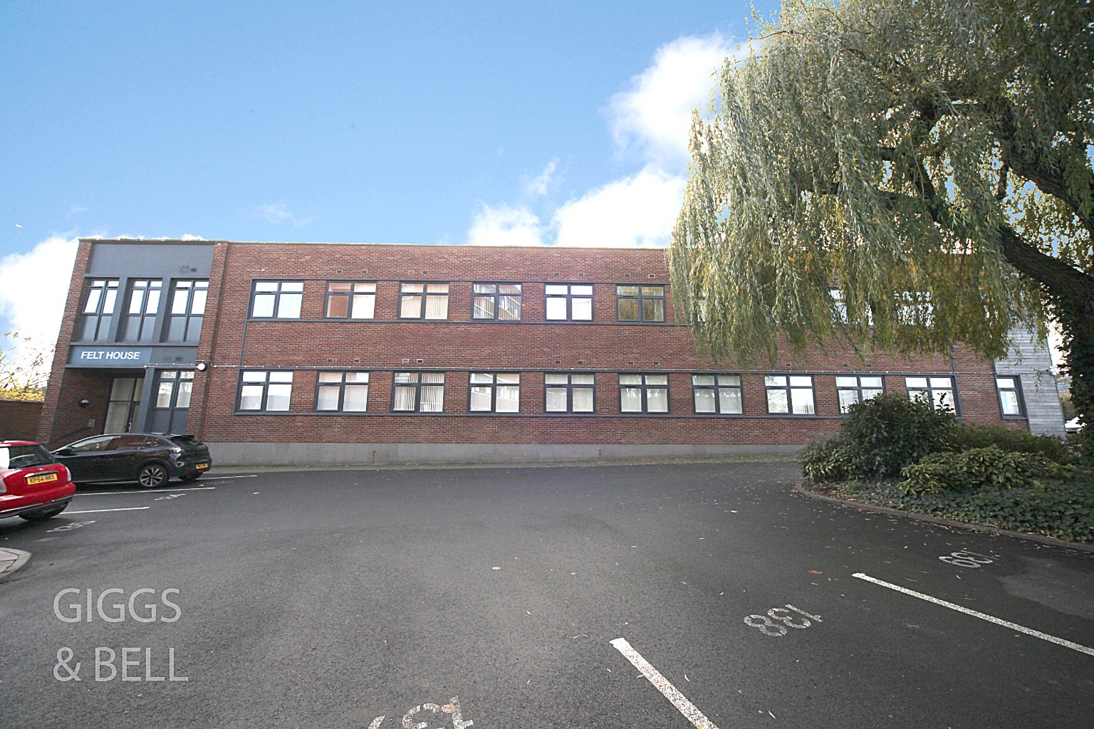 1 bed flat for sale in Laporte Way, Luton  - Property Image 8