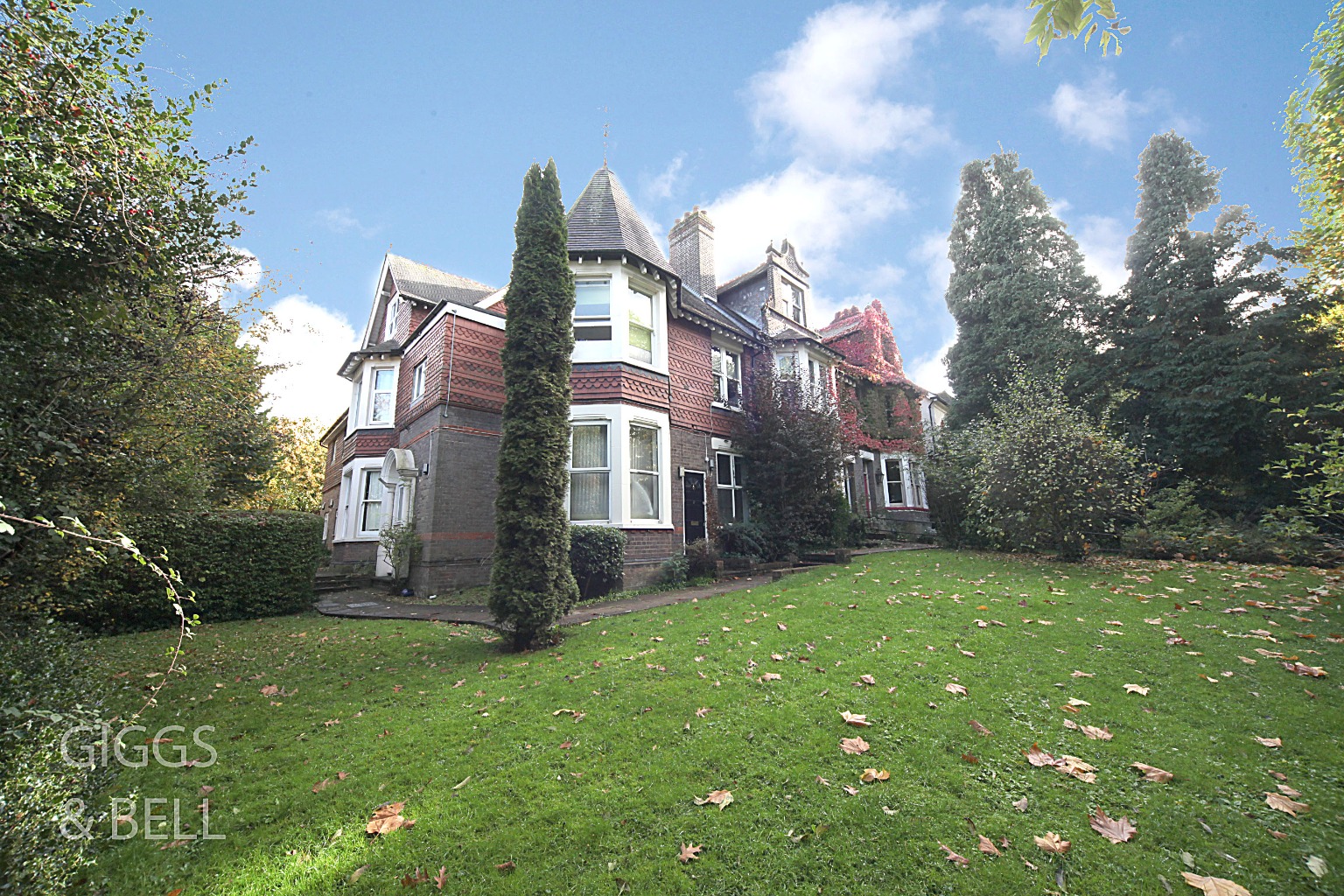 1 bed flat for sale in London Road, Luton  - Property Image 2