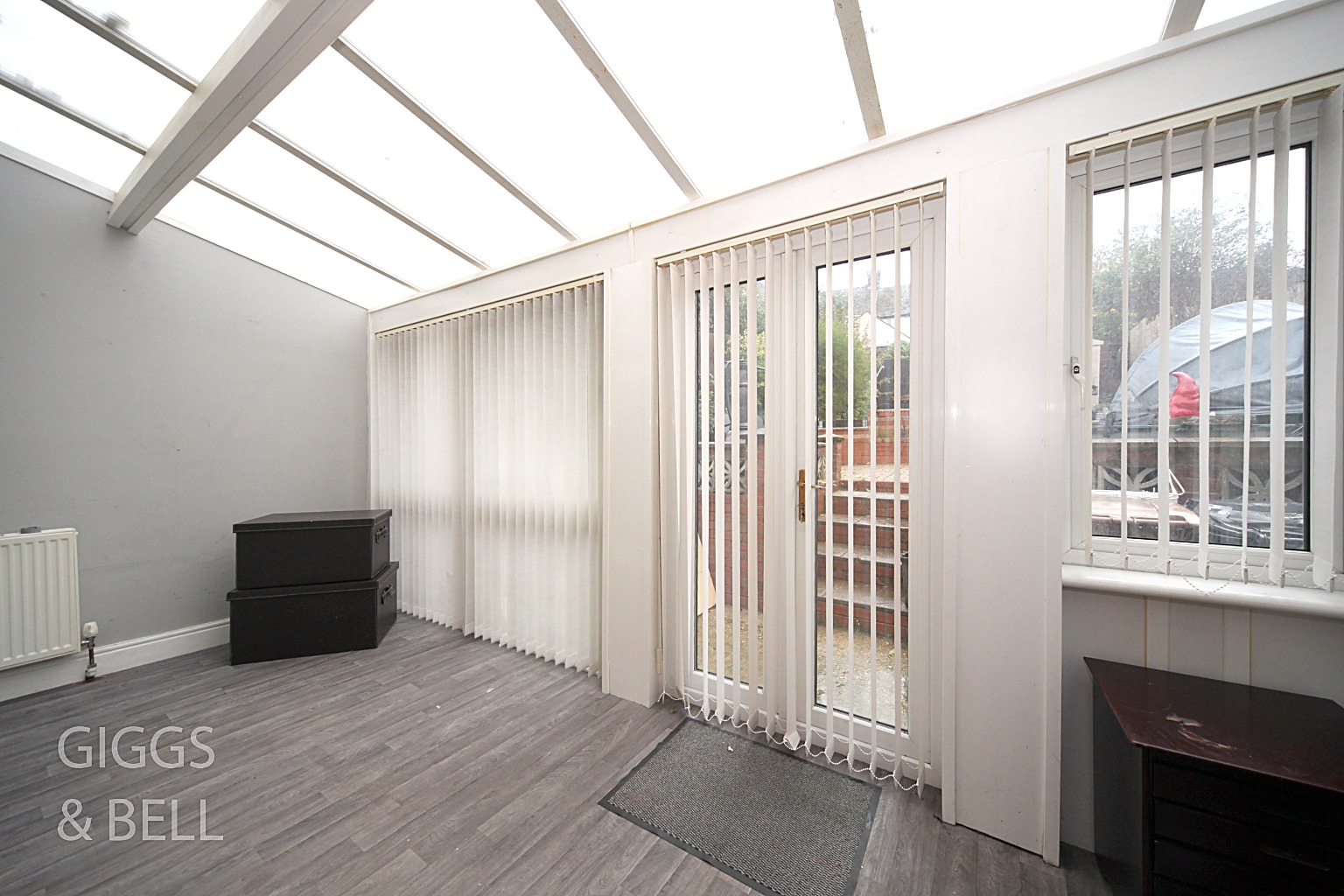 3 bed semi-detached house for sale in Colin Road, Luton 5