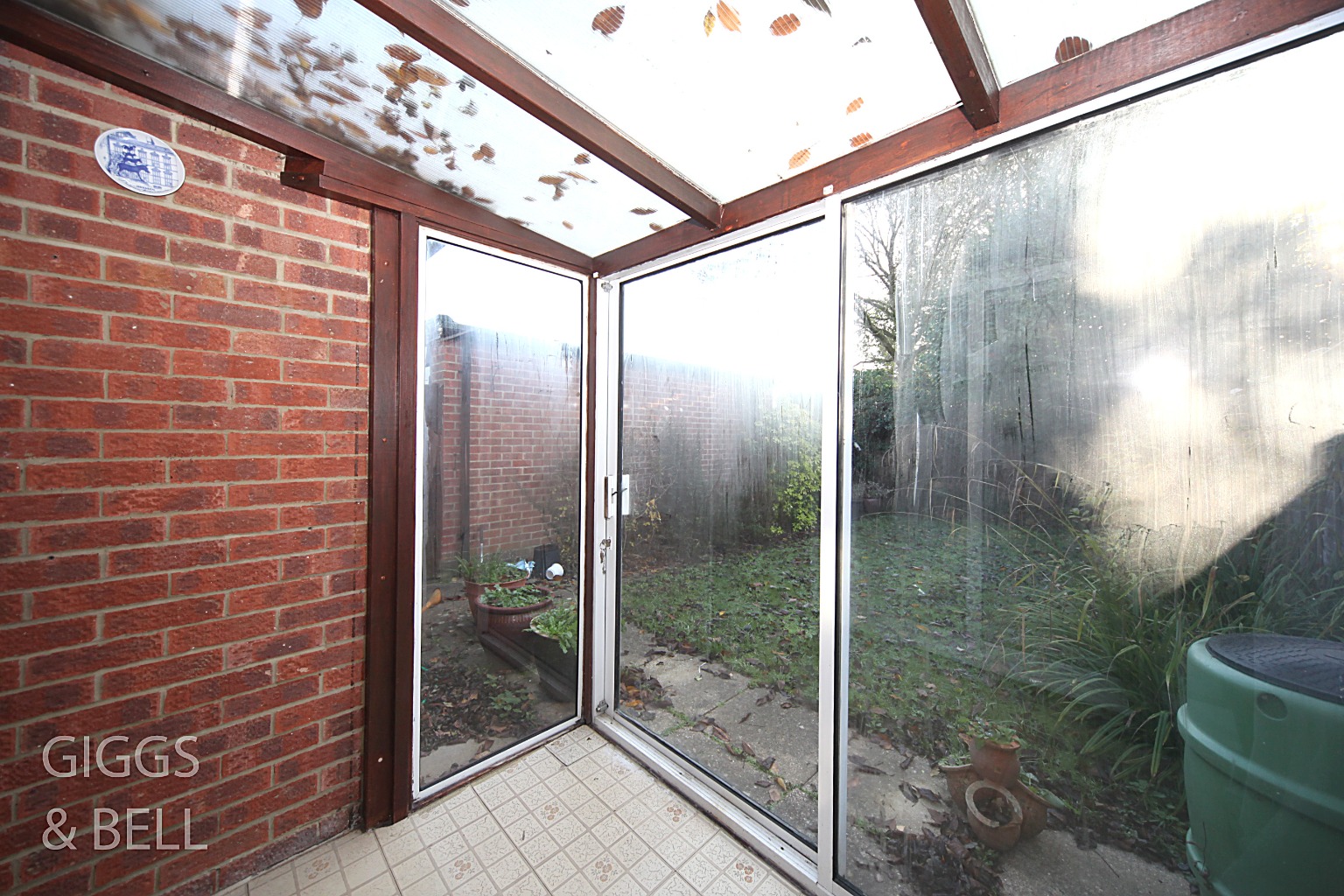 2 bed semi-detached bungalow for sale in Celandine Drive, Luton  - Property Image 5