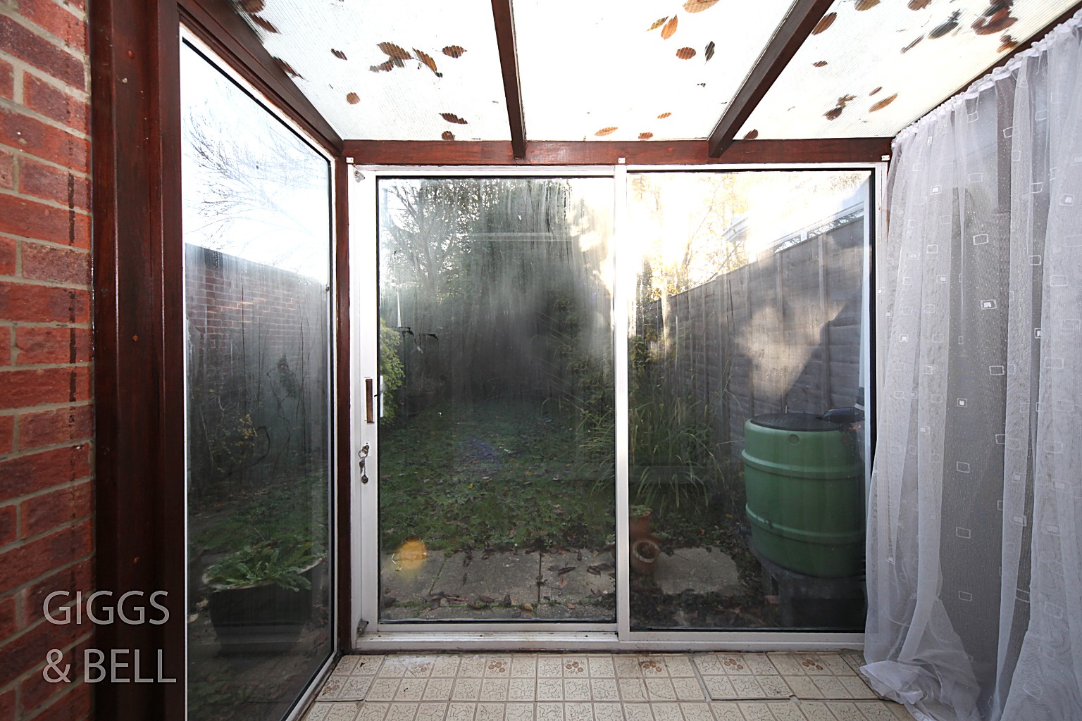 2 bed semi-detached bungalow for sale in Celandine Drive, Luton 5