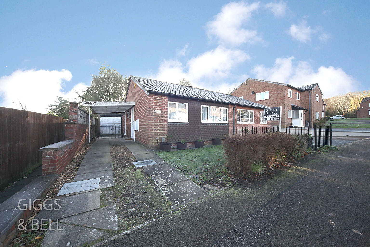 2 bed semi-detached bungalow for sale in Celandine Drive, Luton  - Property Image 16