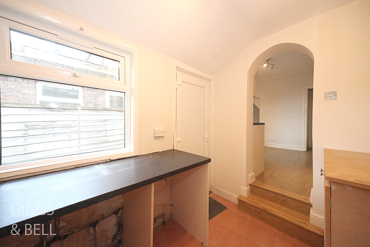 2 bed terraced house for sale in Hartley Road, Luton  - Property Image 7