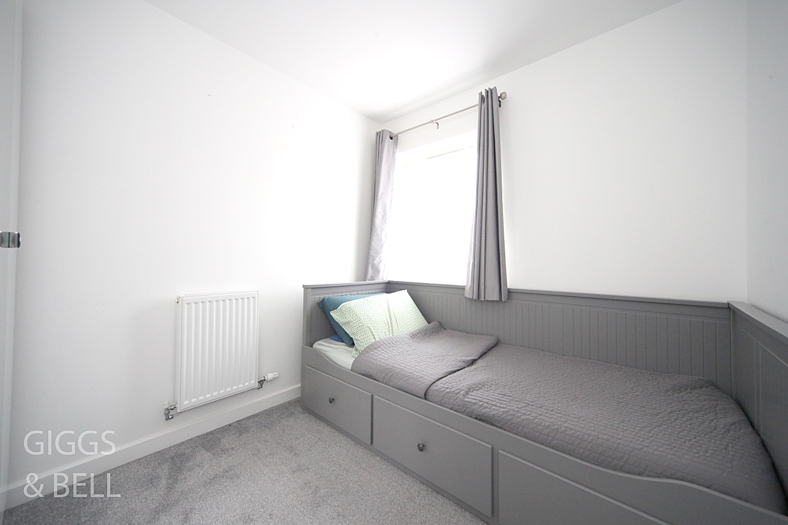 3 bed detached house for sale, Luton  - Property Image 13