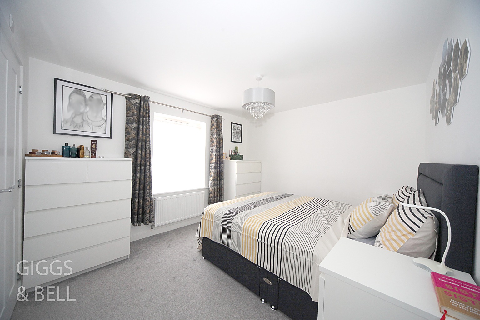 3 bed detached house for sale, Luton 9