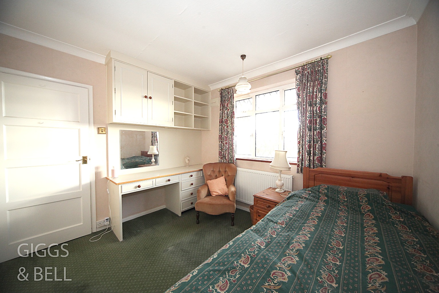 4 bed semi-detached house for sale in Bushmead Road, Luton  - Property Image 15