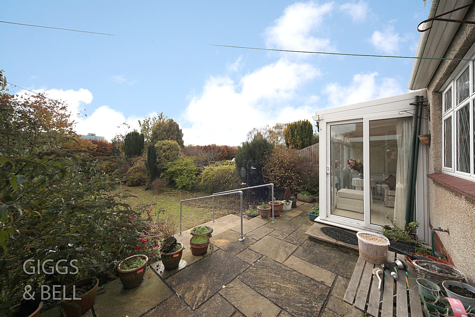 4 bed semi-detached house for sale in Bushmead Road, Luton  - Property Image 19