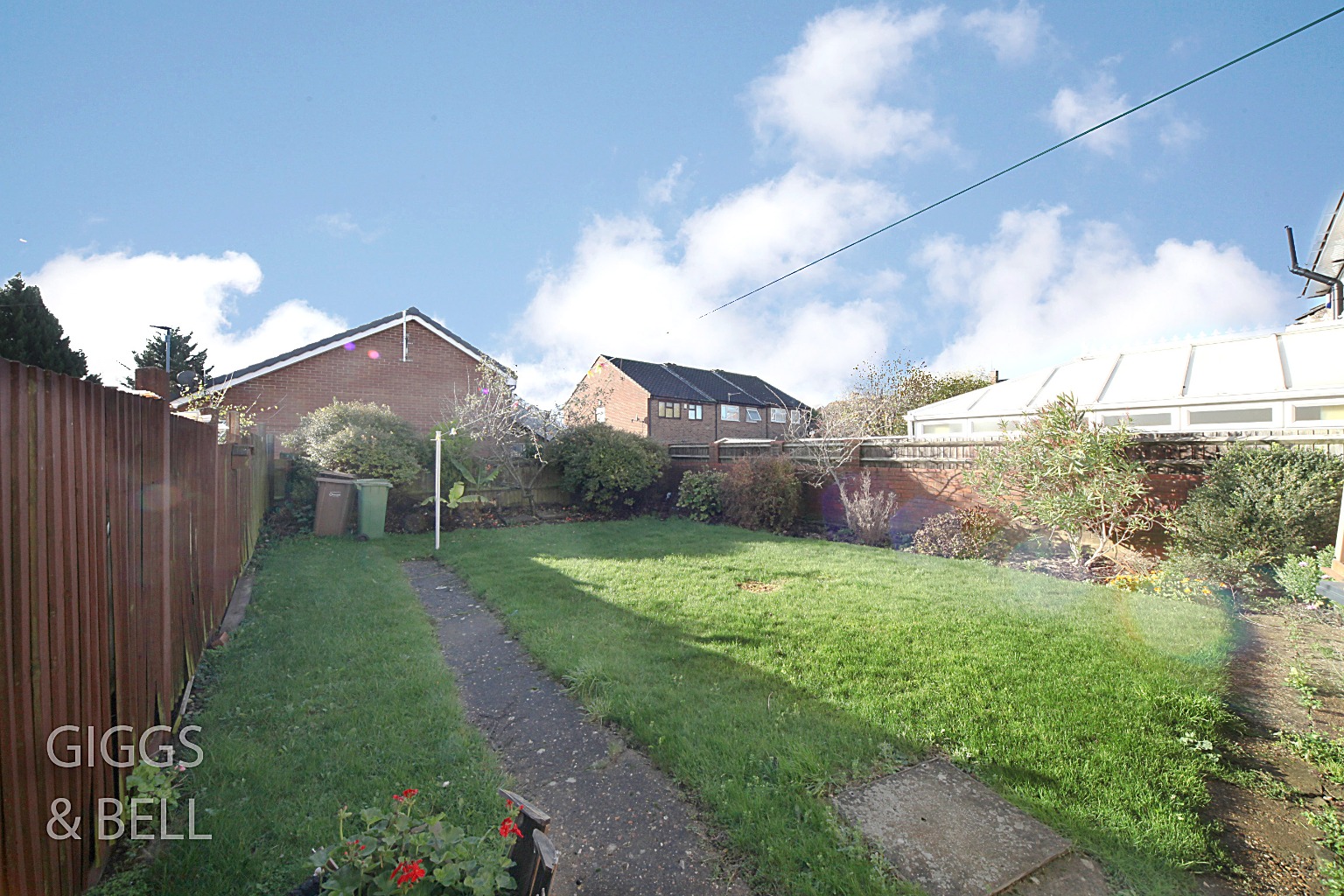 3 bed semi-detached house for sale in Brunel Road, Luton  - Property Image 15