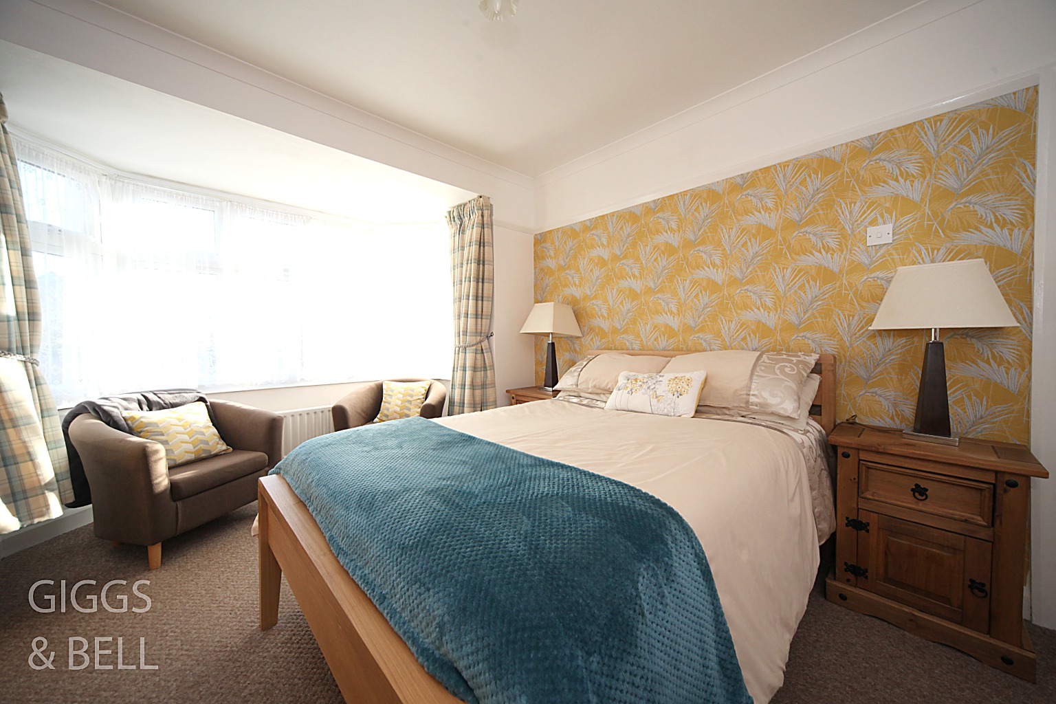 3 bed semi-detached house for sale in Rutland Crescent, Luton 8