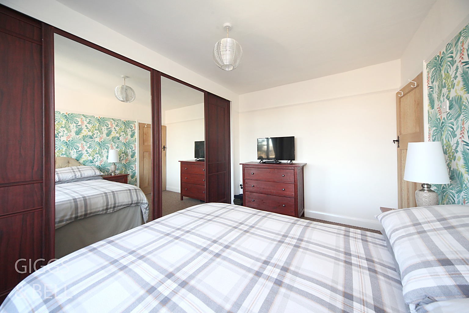 3 bed semi-detached house for sale in Rutland Crescent, Luton  - Property Image 11