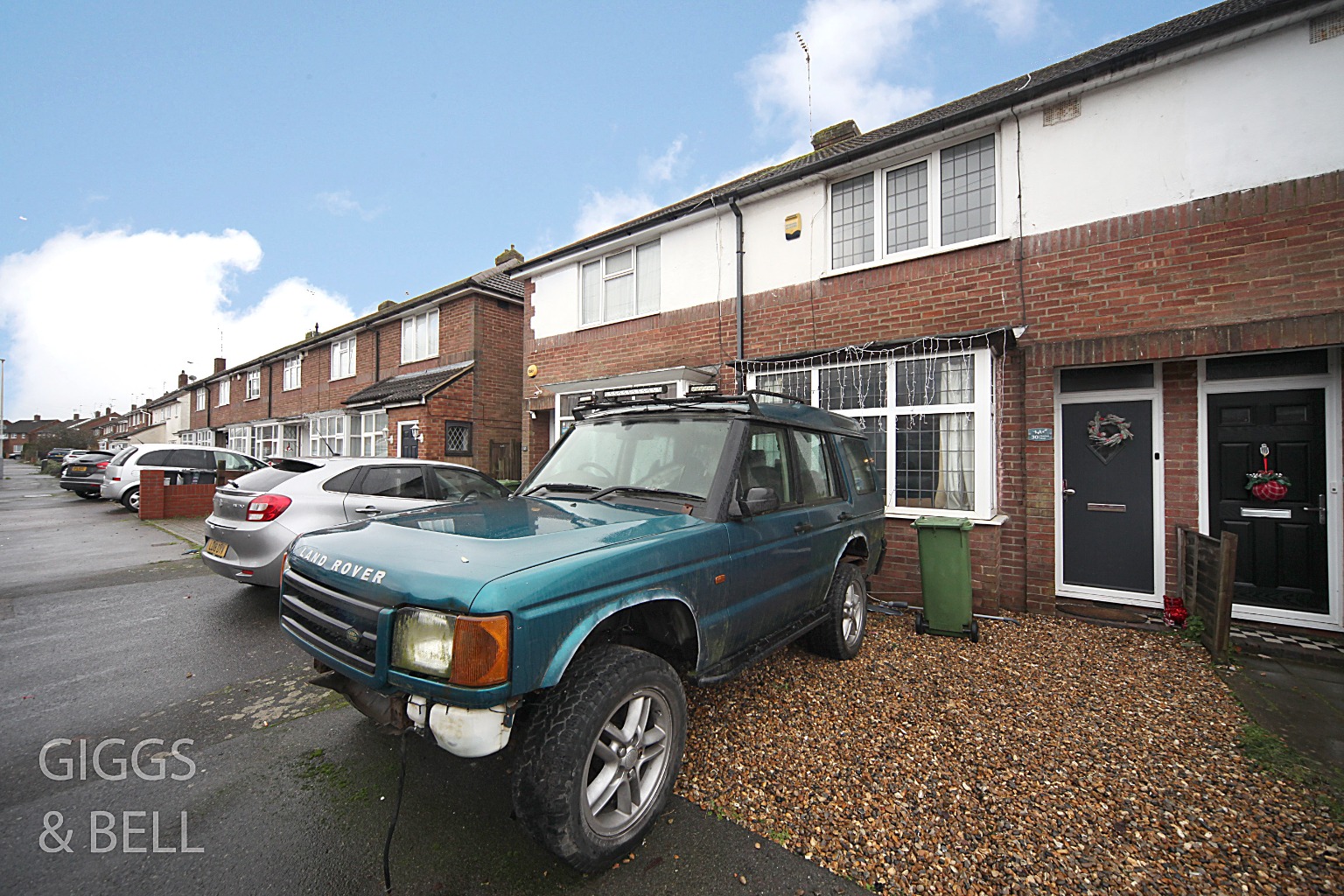 2 bed terraced house for sale in Peartree Road, Luton, LU2 
