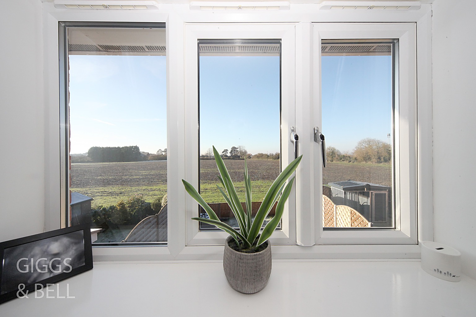 2 bed semi-detached house for sale in Wilson Close, Hitchin  - Property Image 11