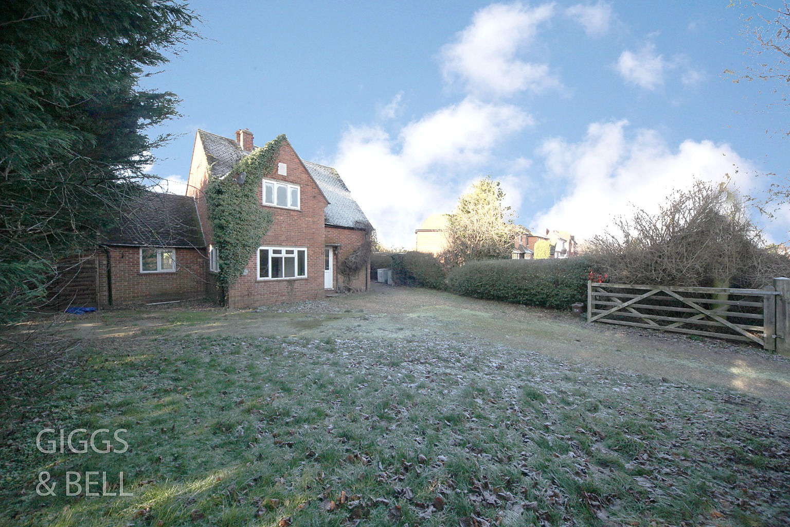 3 bed cottage for sale in West Street, Luton  - Property Image 16