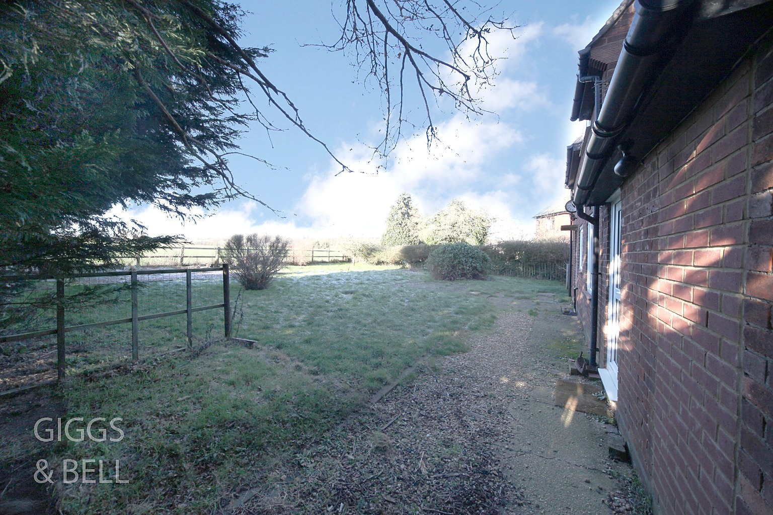 3 bed cottage for sale in West Street, Luton  - Property Image 17