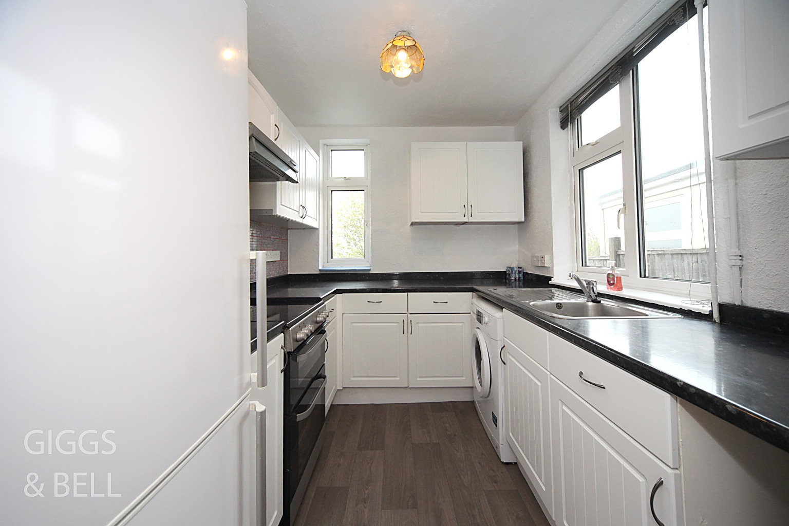 3 bed semi-detached house for sale in Rutland Crescent, Luton  - Property Image 10