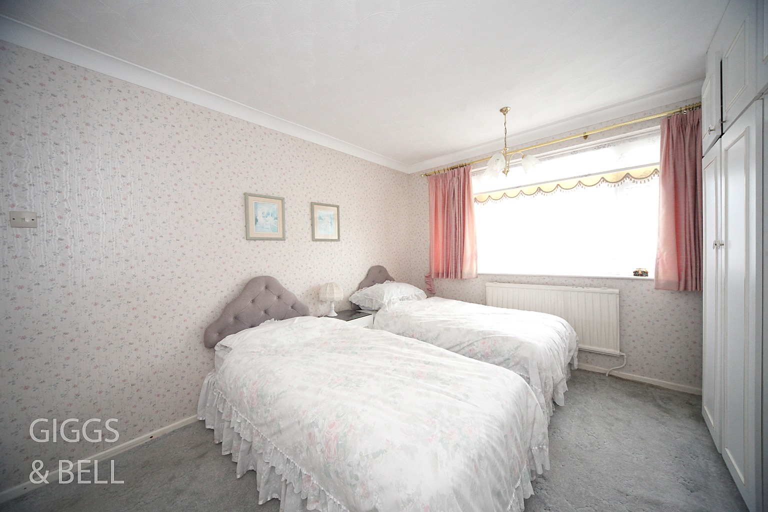 2 bed detached bungalow for sale in Eldon Road, Luton 7