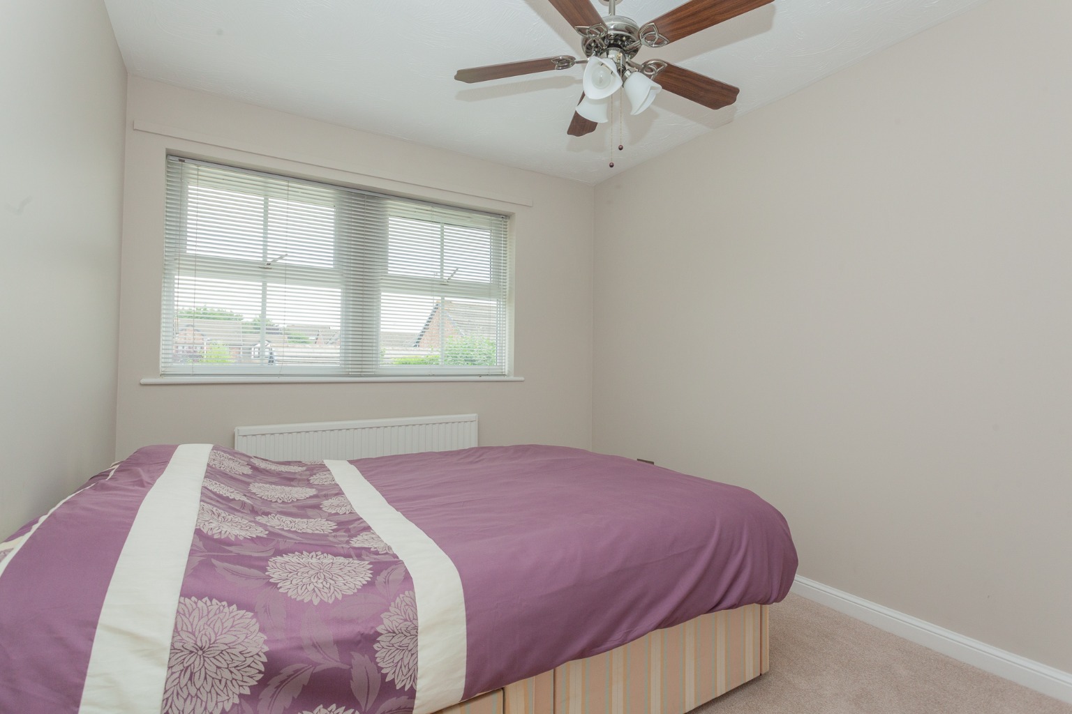 4 bed detached house for sale in Elvington Gardens, Luton  - Property Image 17