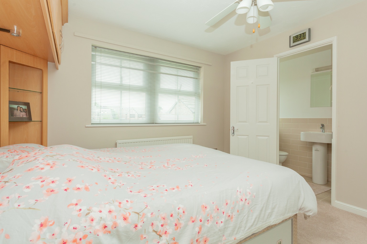 4 bed detached house for sale in Elvington Gardens, Luton 11