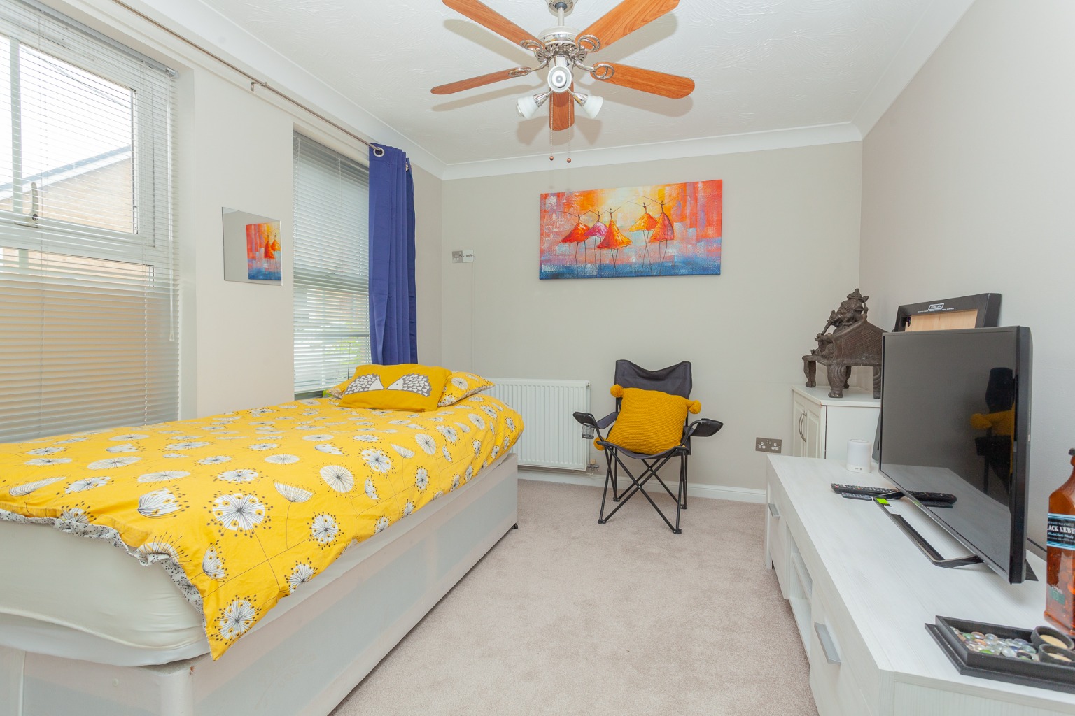 4 bed detached house for sale in Elvington Gardens, Luton 8