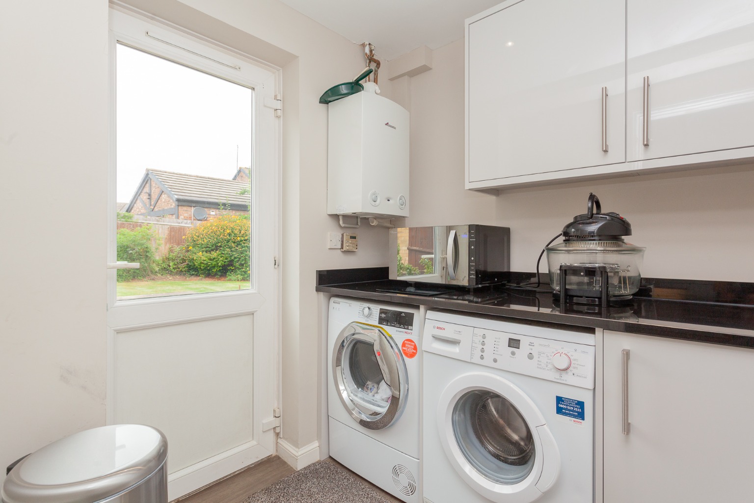 4 bed detached house for sale in Elvington Gardens, Luton  - Property Image 5