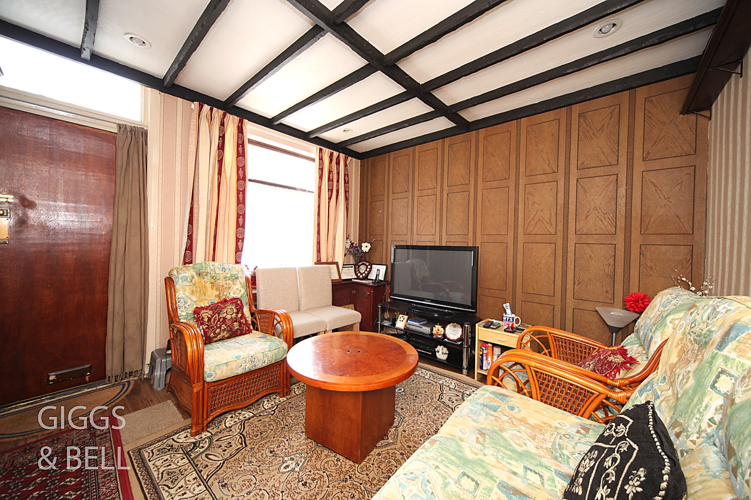 3 bed terraced house for sale in Warwick Road West, Luton 1