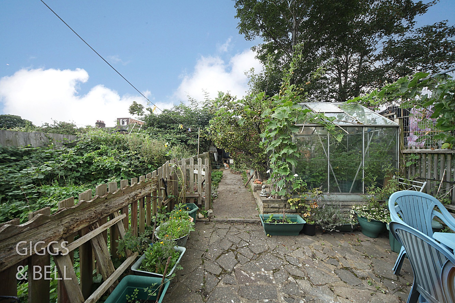 3 bed terraced house for sale in Warwick Road West, Luton  - Property Image 18