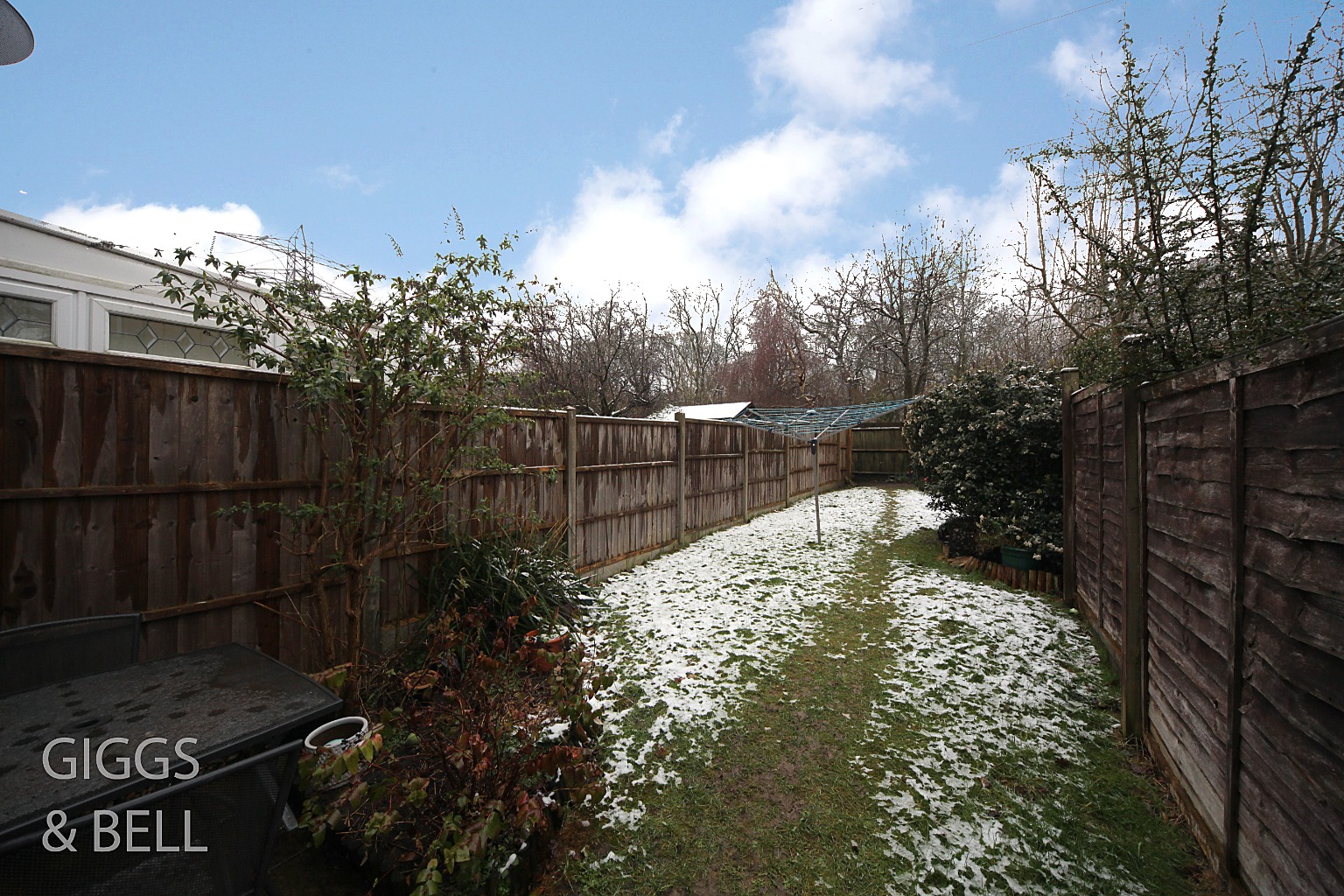 2 bed terraced house for sale in Oregon Way, Luton 11