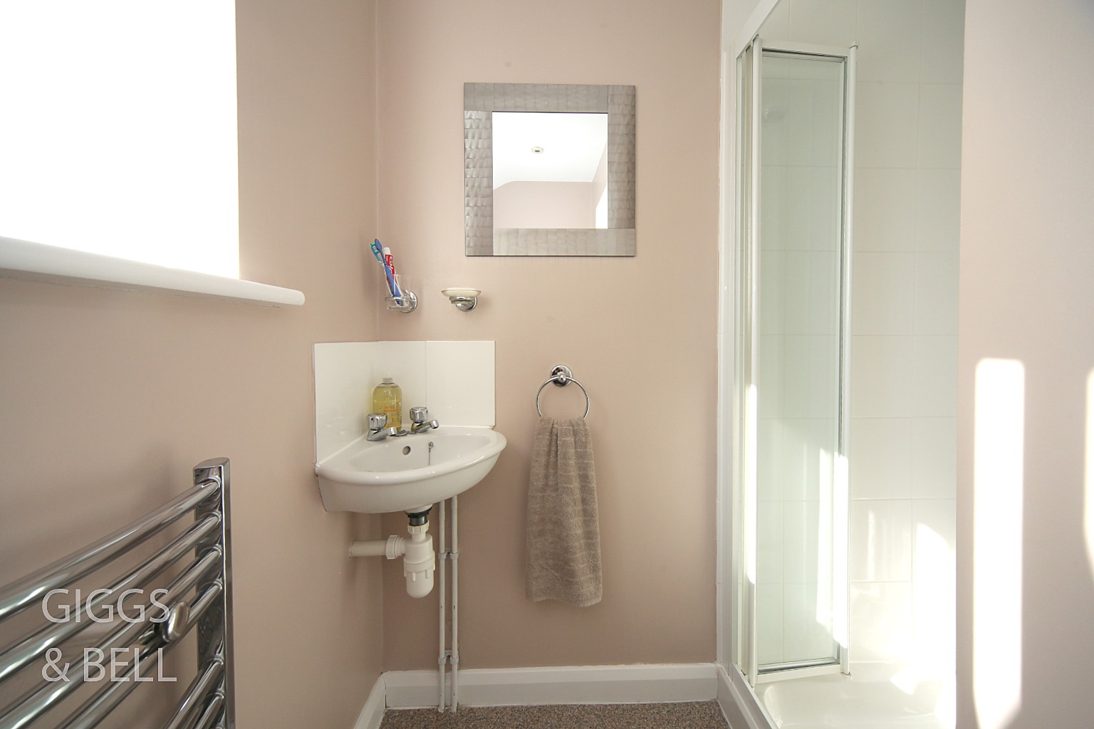 4 bed semi-detached house for sale in Kinross Crescent, Luton  - Property Image 13