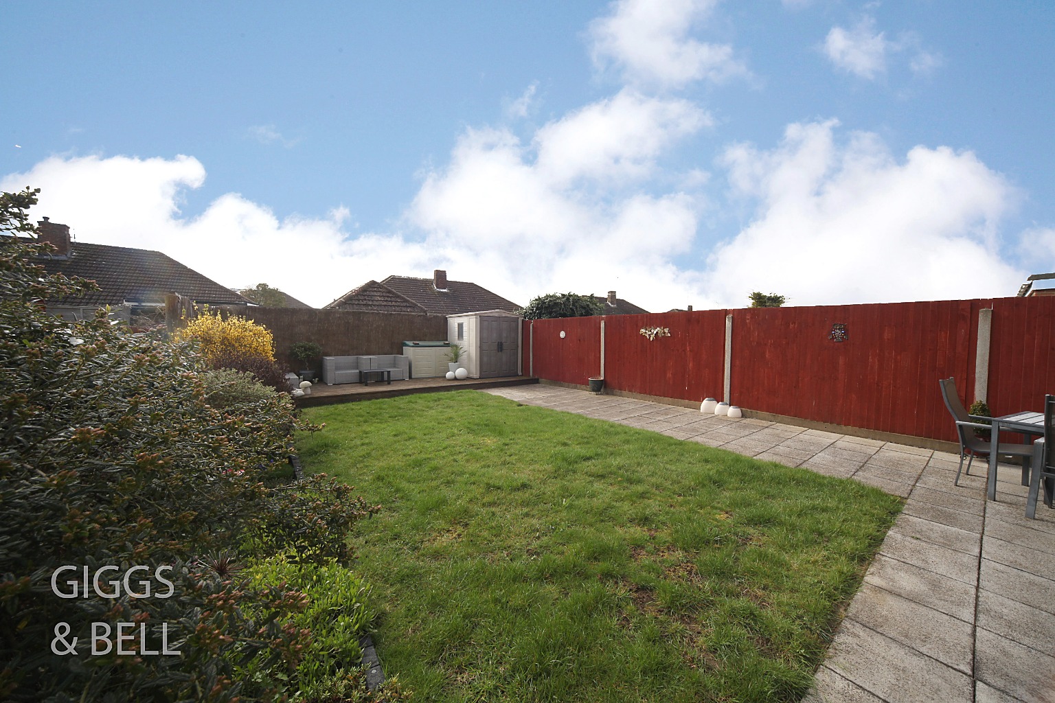 4 bed semi-detached house for sale in Kinross Crescent, Luton  - Property Image 23