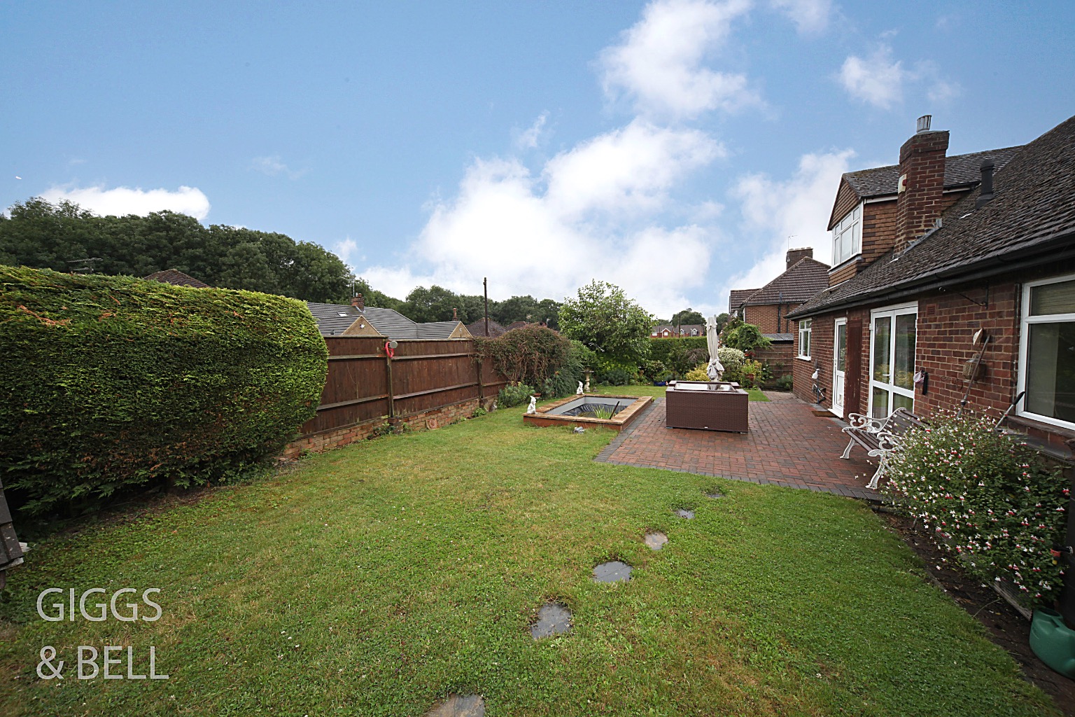 3 bed bungalow for sale in Ryecroft Way, Luton 27