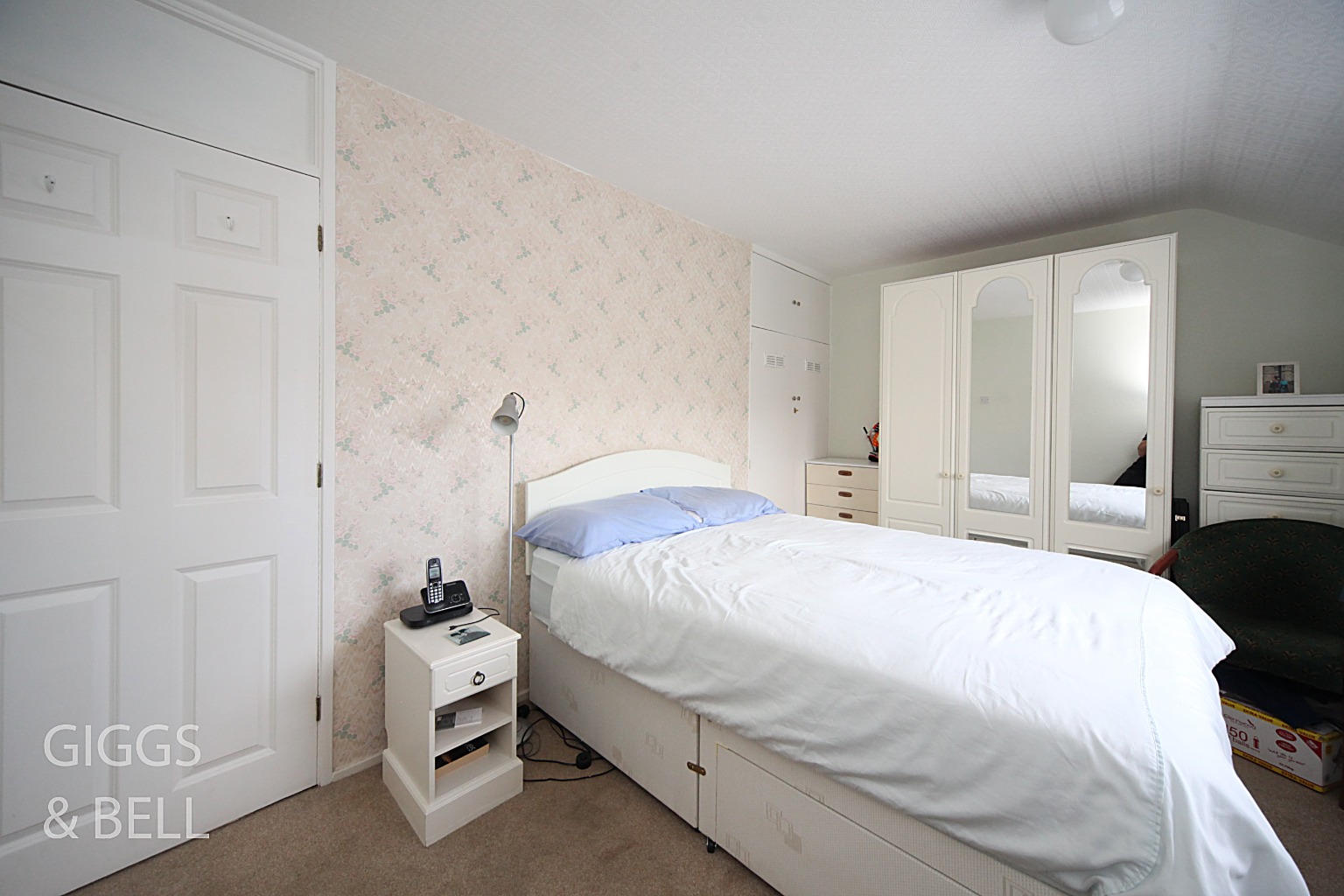 2 bed semi-detached house for sale in Lime Tree Close, Luton  - Property Image 12