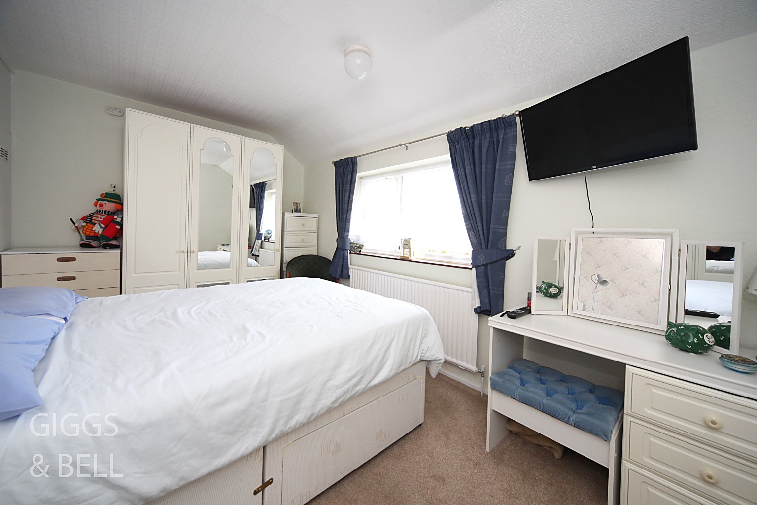 2 bed semi-detached house for sale in Lime Tree Close, Luton 10